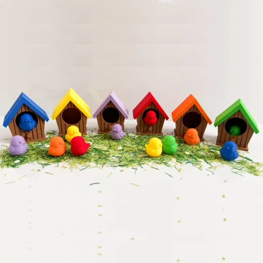 Gekleurde vogelhuisjes